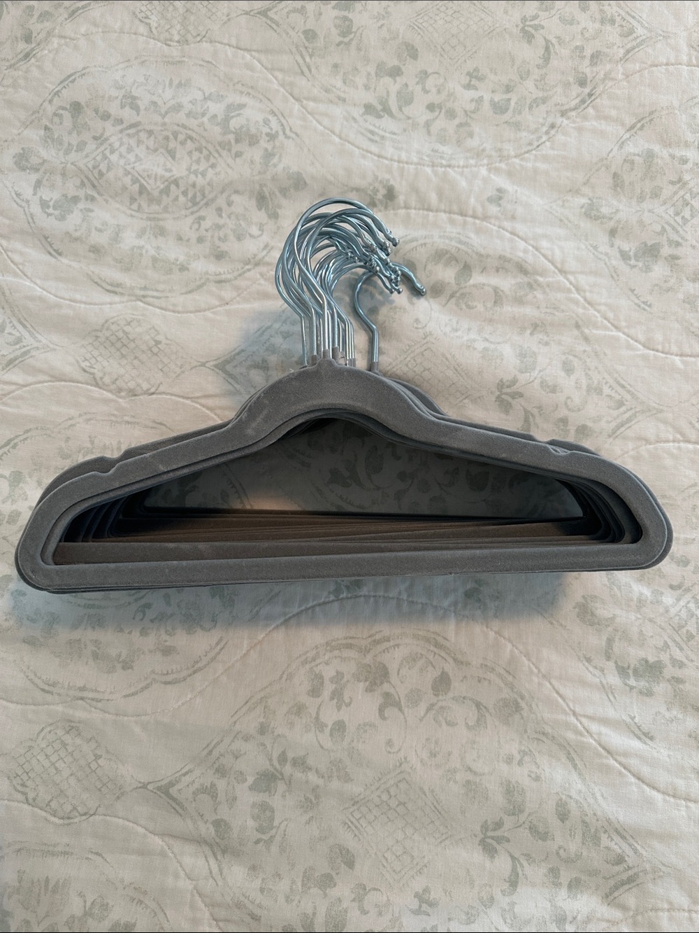 Non-Branded Gray Velvet Slimline Hangers - 5-Pack Youth Size